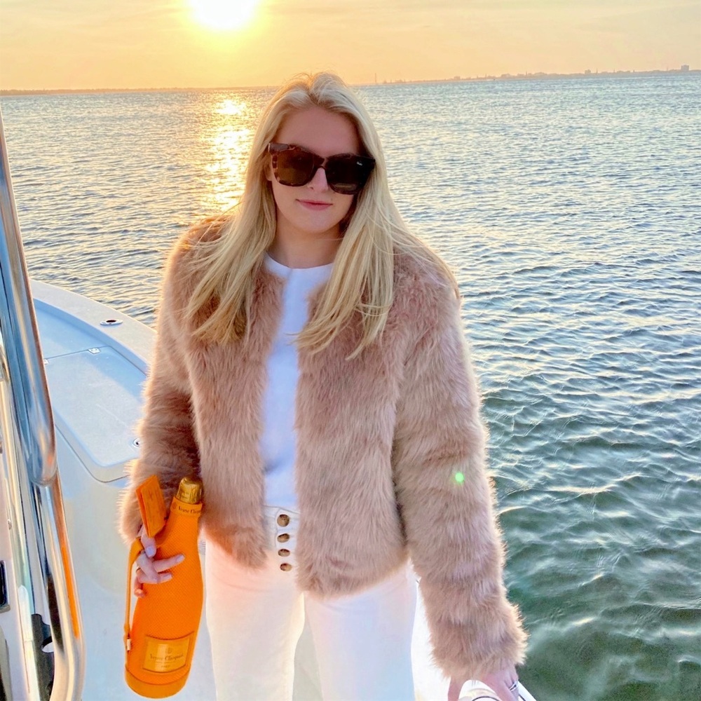 Meet your Posher, Janie
